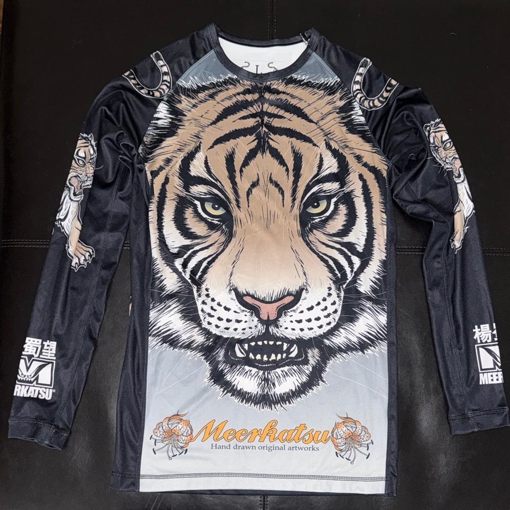 Meerkatsu Long-Sleeve Tiger RASHGUARD